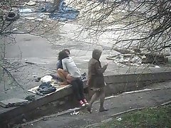 Ica úgy, hogy a mély
