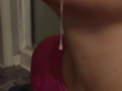 Anál királynő roxy raye shoves óriási játék a seggébe